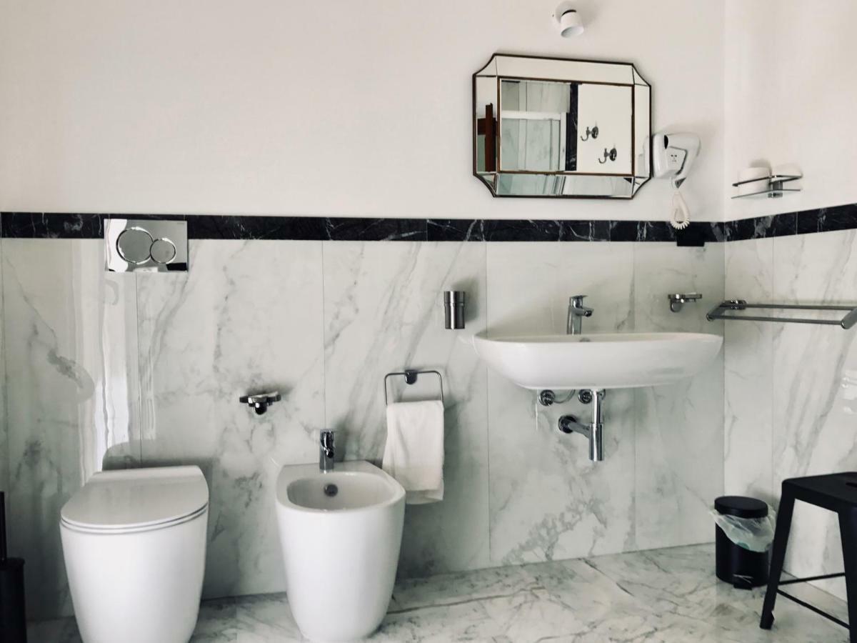 카살레몬페라토 Casa Cristina B&B 외부 사진